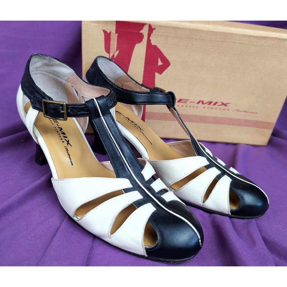 Re-mix Vintage 8.5 Balboa Classic Cream/Black Tibet Leather T Strap 1930's Swing